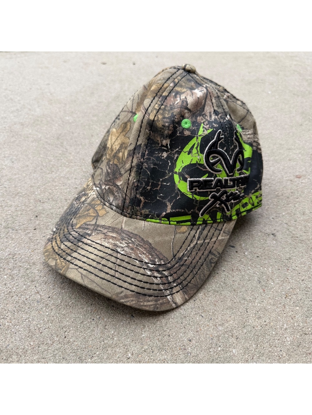 Realtree Y2K Embroidered Camo Baseball Cap